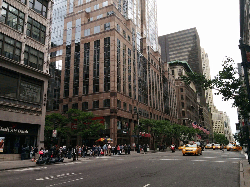 new-york-city-Fifth-Avenue